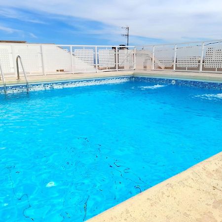 Apartamento Con Piscina Cerca De La Playa 가루차 외부 사진